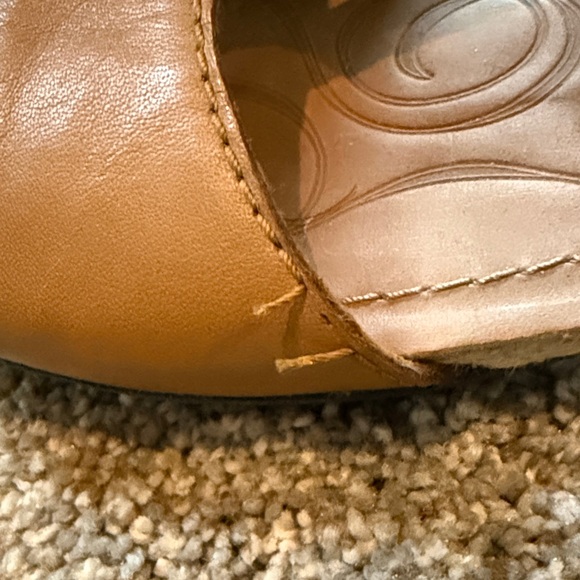 Merrell Women's Brown Leather Sandals - Picture 10 of 11